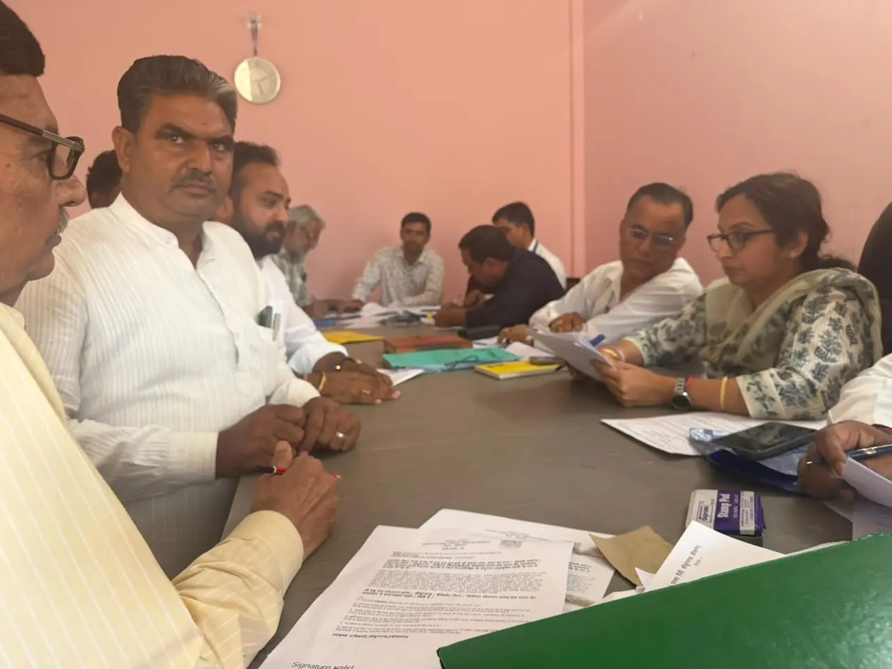 रीड़ी पंचायत समिति में भाजपा ने जमा करवाए 17 सीटों के प्रत्याशियों के सिंबल।