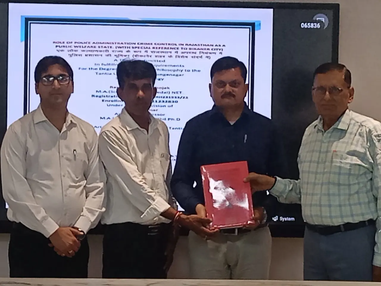 रमेश कुमार भोजक को समाजशास्त्र में मिली पीएचडी की उपाधि।